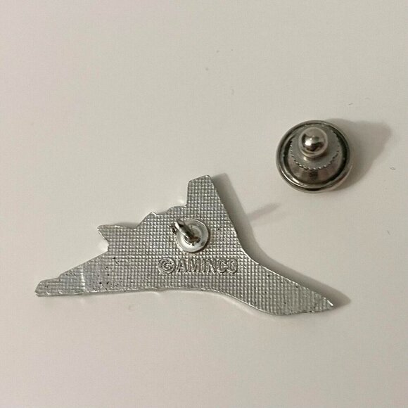 Vintage B1 Lancer Bomber USAF Air Force Aircraft Pin - Picture 7 of 11